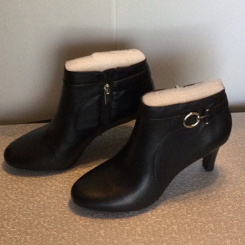 Bandolino Leather Ankle Boots (NWOT)